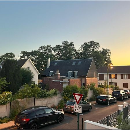 Belle Maison Avec Jardin ! Bezannes Exterior foto